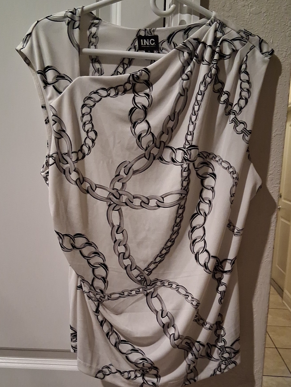 INC International Concepts White Sleeveless Chain-Print Draped Top